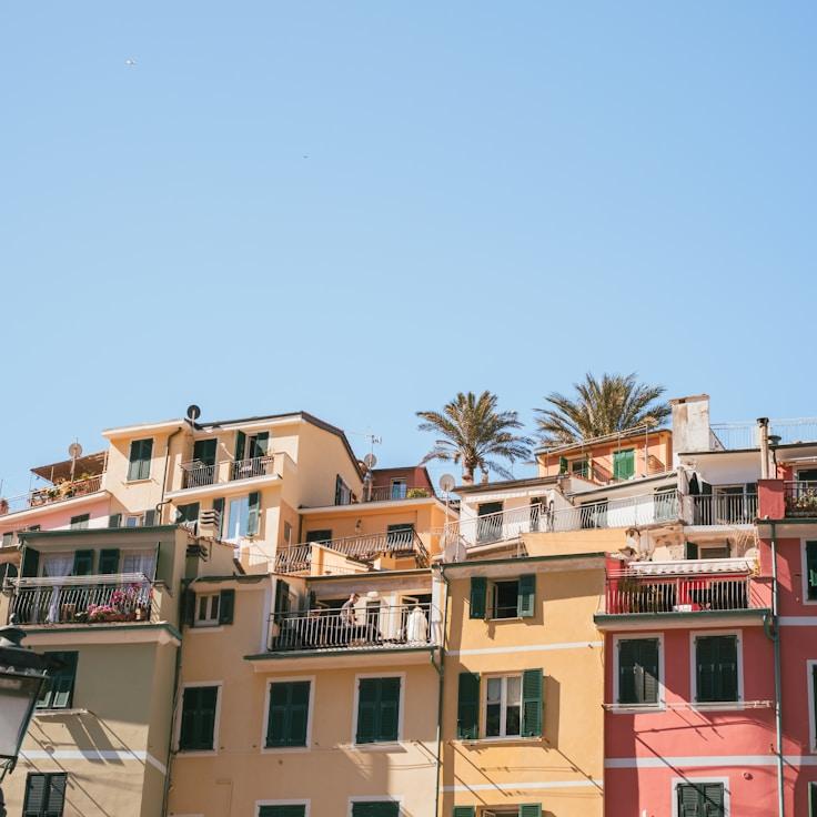Outdoor terrace seating suitable for families in Toronto
